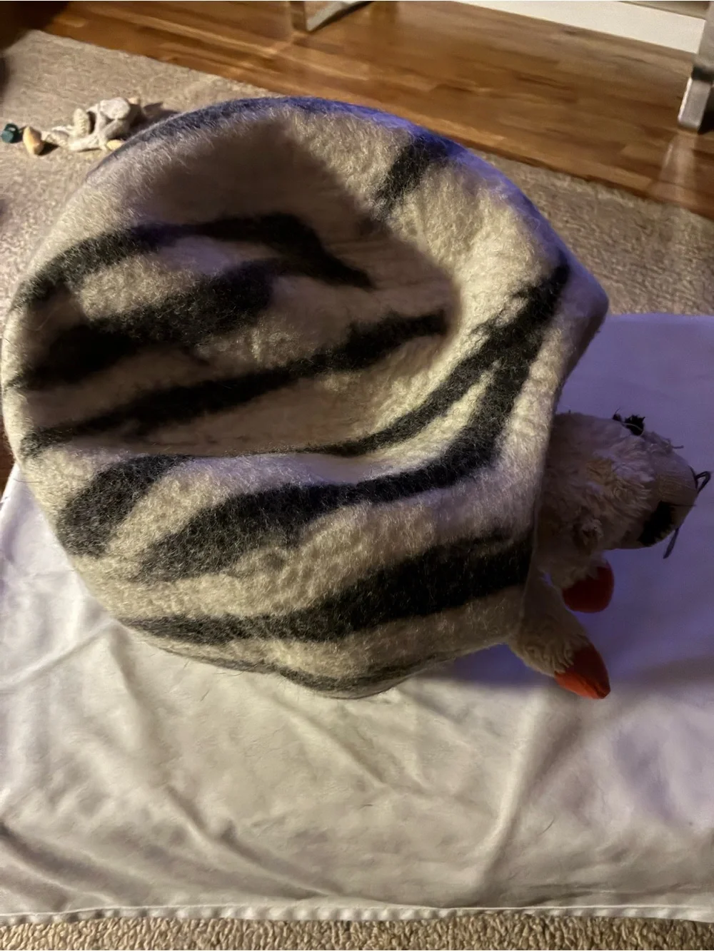 Cozy Felted Wool Pet Cave Bed - White & Gray